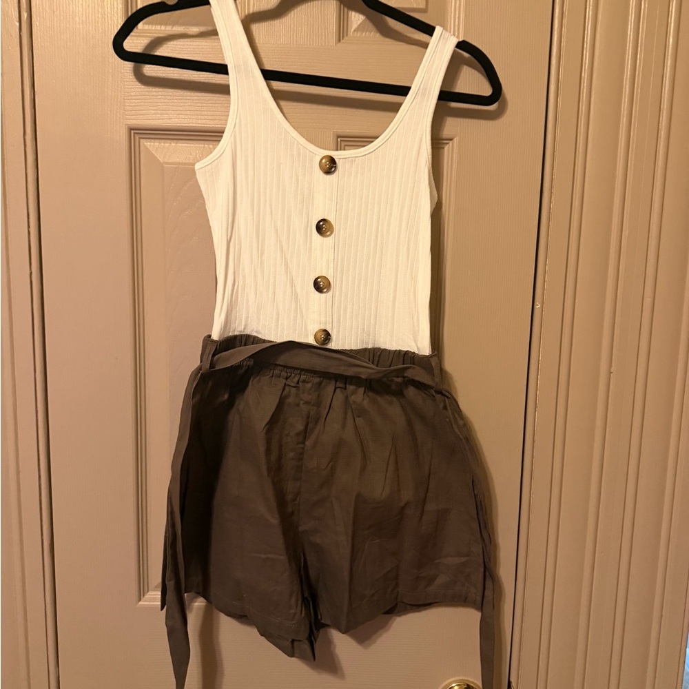 SHEIN White Buttoned Tank with Brown Belted Shorts